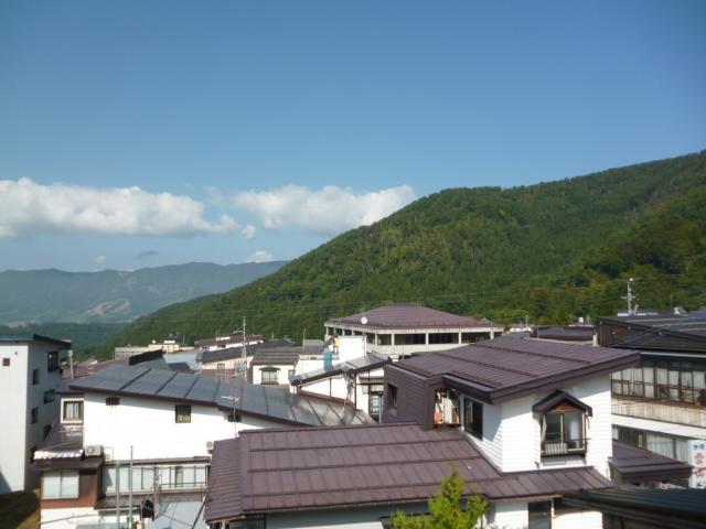 Land Haus Azegami Bed & Breakfast Nozawaonsen Bagian luar foto