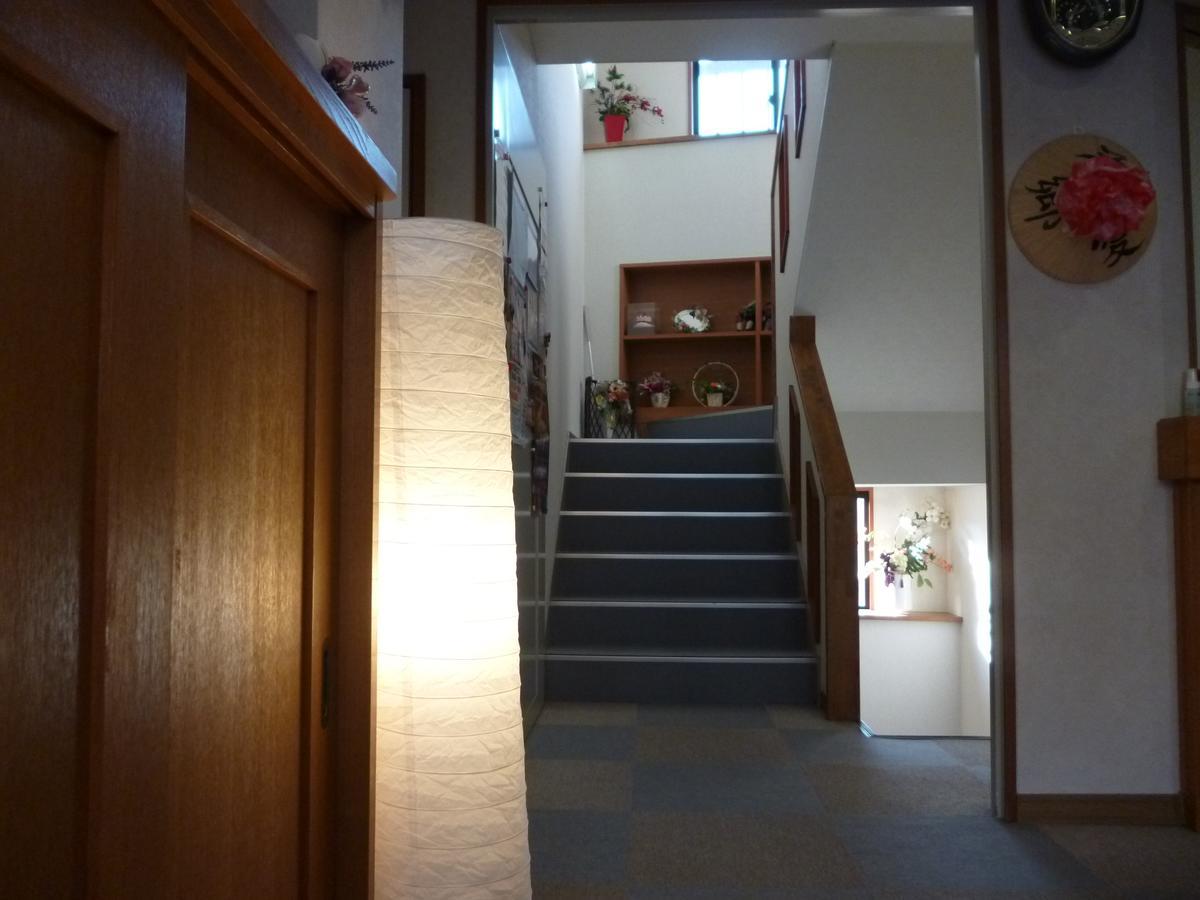 Land Haus Azegami Bed & Breakfast Nozawaonsen Bagian luar foto