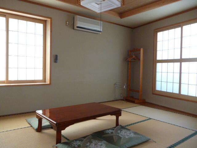 Land Haus Azegami Bed & Breakfast Nozawaonsen Bagian luar foto