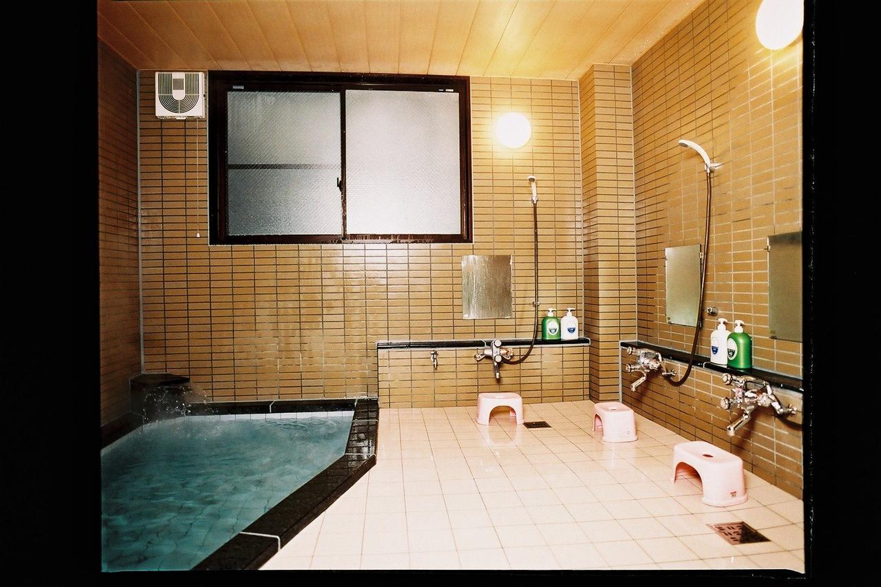 Land Haus Azegami Bed & Breakfast Nozawaonsen Bagian luar foto